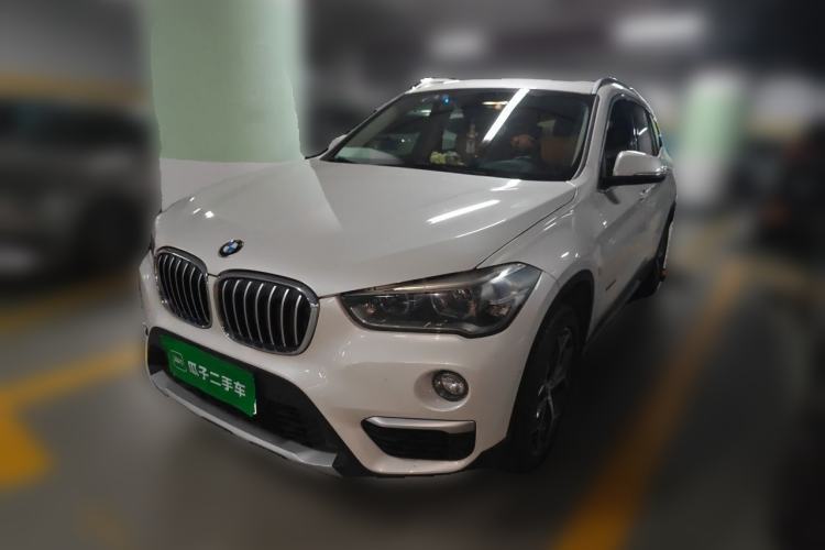 Used BMW X1 2018 xDrive20Li Luxury Model Guazi used car, China used car export, Used car for sale, Used cars, Cheapest cars for sale
