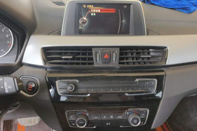 Used BMW X1 2018 sDrive18Li Fashion Model Audio And AC Panel