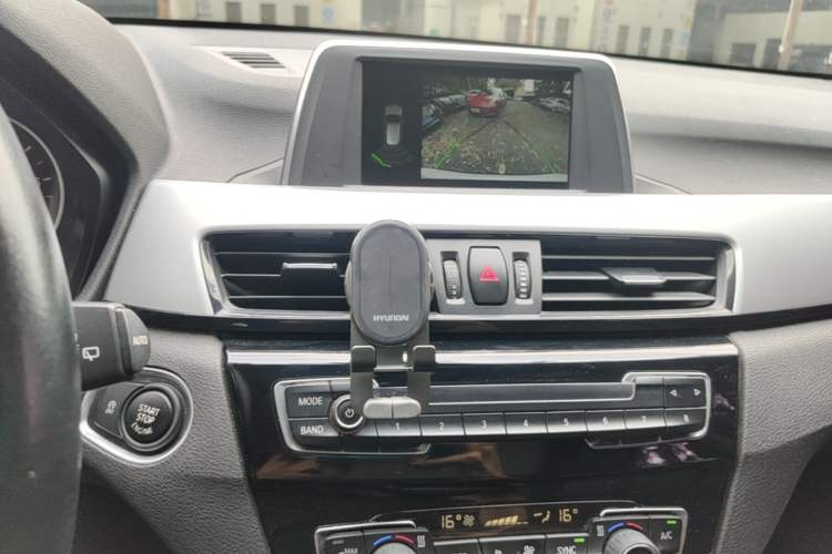 Used BMW X1 2018 sDrive20Li Leading Model Audio And AC Panel