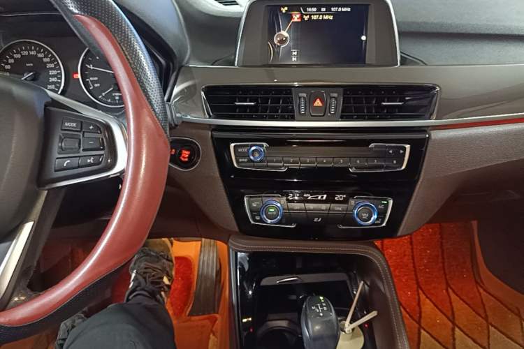 Used BMW X1 2018 sDrive18Li Luxury Model Audio And AC Panel