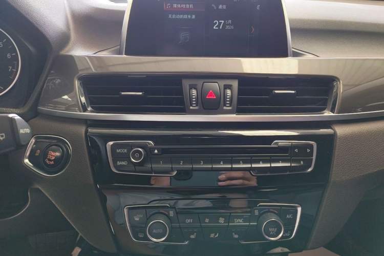 Used BMW X1 2018 xDrive20Li Luxury Edition Audio And AC Panel
