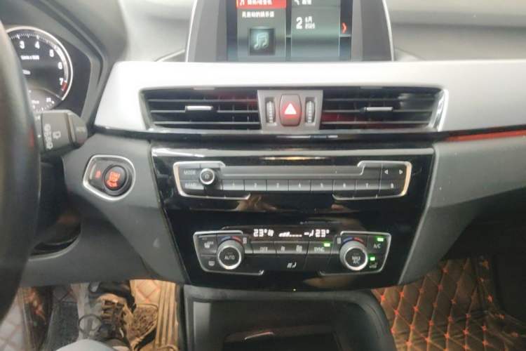 Used BMW X1 2018 sDrive20Li Leading Model Audio And AC Panel