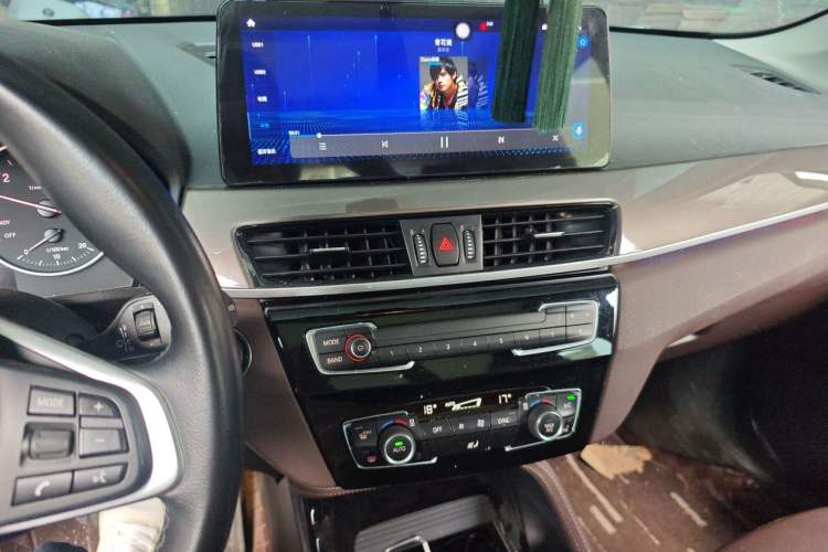 Used BMW X1 2018 sDrive18Li Luxury Model Audio And AC Panel