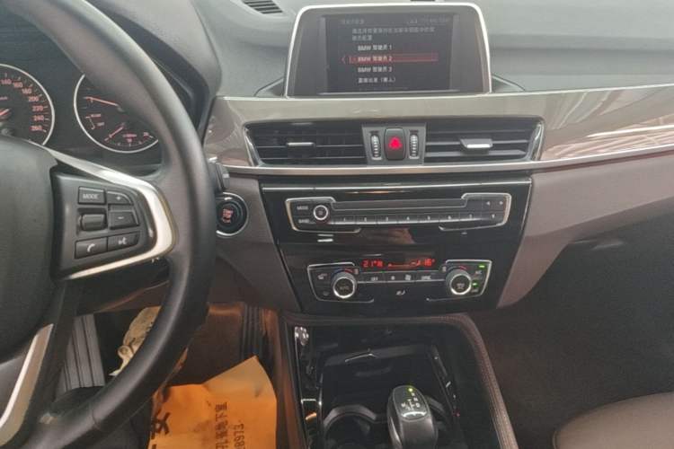 Used BMW X1 2018 sDrive18Li Fashion Model Audio And AC Panel