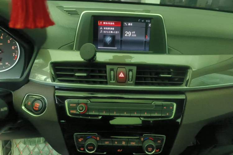 Used BMW X1 2018 sDrive18Li Luxury Model Audio And AC Panel