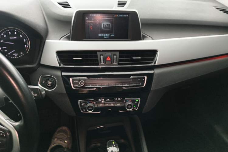 Used BMW X1 2018 sDrive18Li Fashion Model Audio And AC Panel