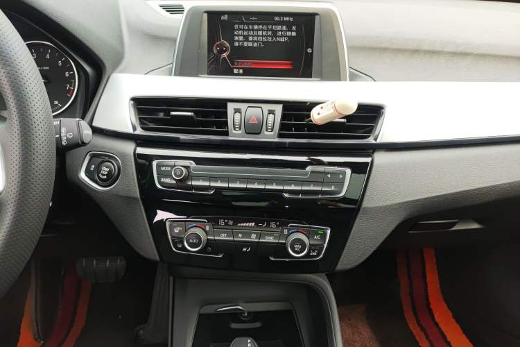Used BMW X1 2018 sDrive20Li Leading Model Audio And AC Panel