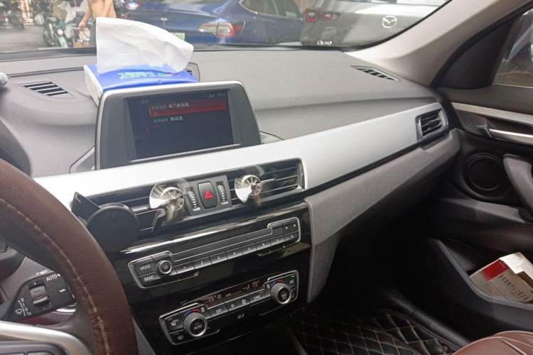 Used BMW X1 2018 sDrive20Li Leading Model Audio And AC Panel
