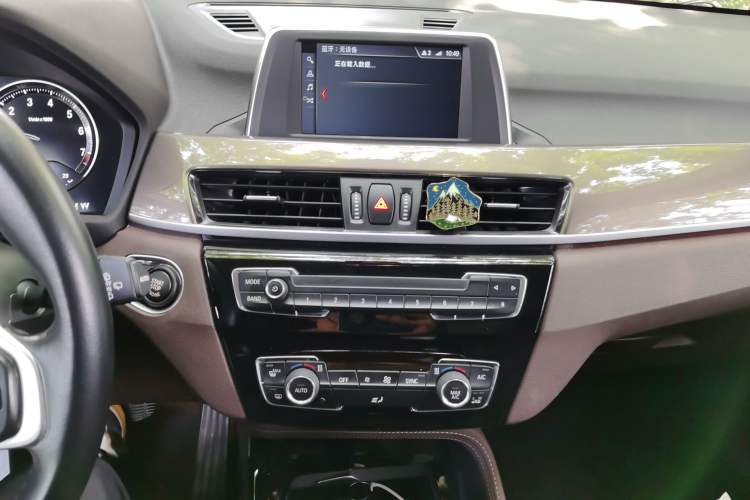 Used BMW X1 2018 sDrive18Li Luxury Model Audio And AC Panel