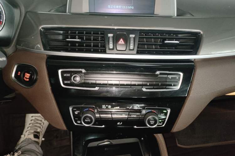 Used BMW X1 2018 sDrive18Li Luxury Model Audio And AC Panel