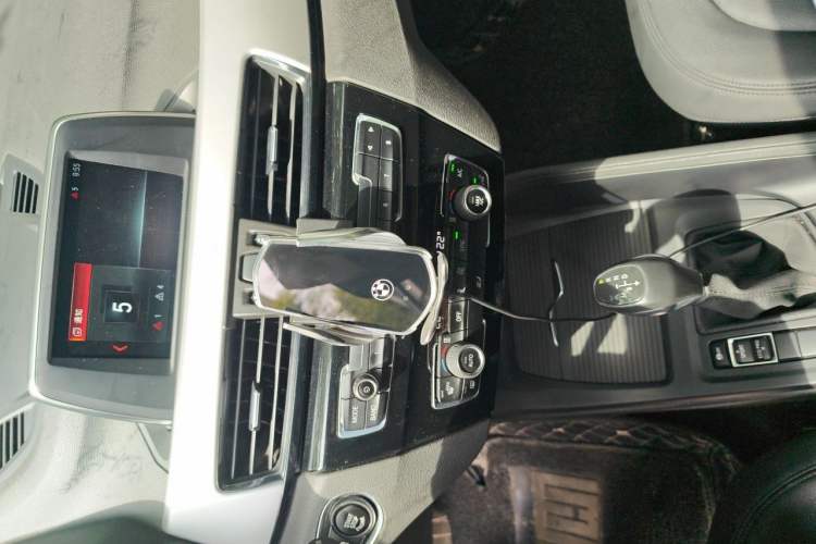 Used BMW X1 2018 sDrive20Li Leading Model Audio And AC Panel