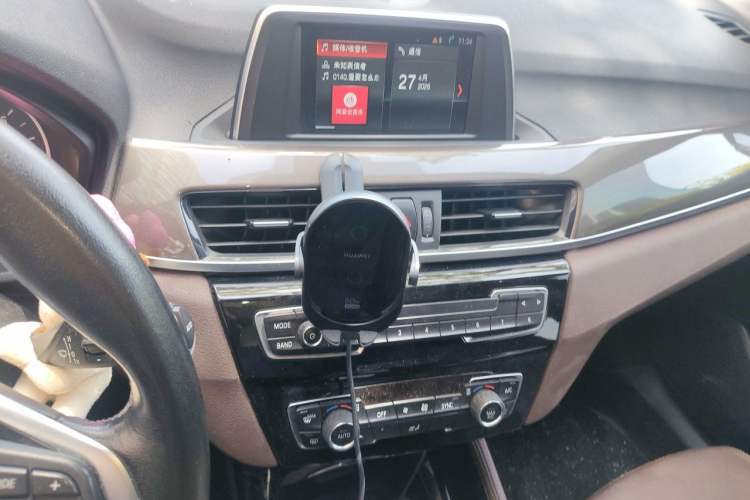 Used BMW X1 2018 sDrive18Li Luxury Model Audio And AC Panel