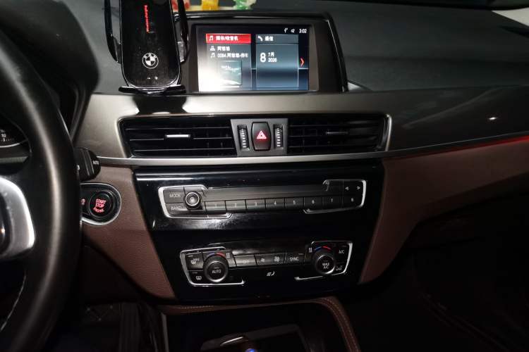 Used BMW X1 2018 sDrive18Li Luxury Model Audio And AC Panel