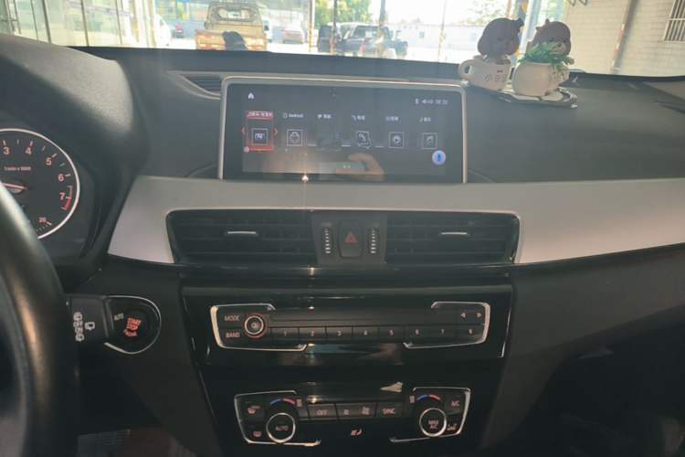 Used BMW X1 2018 sDrive18Li Fashion Model Audio And AC Panel