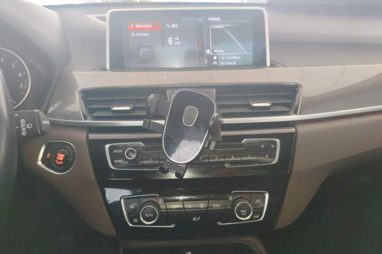 Used BMW X1 2018 sDrive18Li Luxury Model Audio And AC Panel