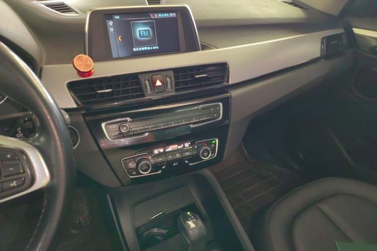 Used BMW X1 2018 sDrive20Li Leading Model Audio And AC Panel