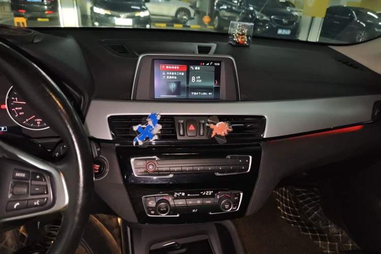 Used BMW X1 2018 sDrive20Li Leading Model Audio And AC Panel