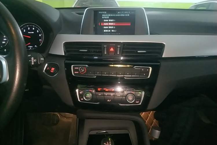 Used BMW X1 2018 sDrive18Li Fashion Model Audio And AC Panel