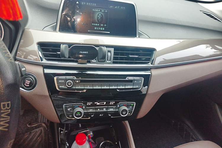 Used BMW X1 2018 xDrive20Li Luxury Edition Audio And AC Panel