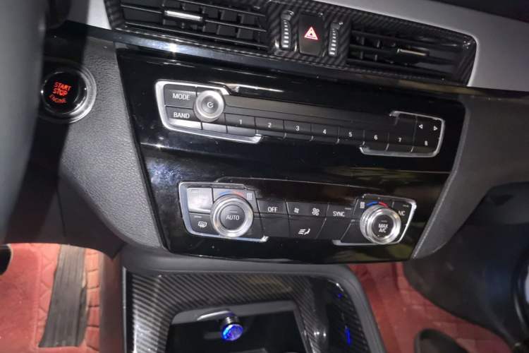 Used BMW X1 2018 sDrive20Li Leading Model Audio And AC Panel