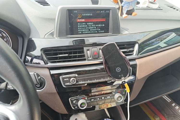 Used BMW X1 2018 sDrive18Li Luxury Model Audio And AC Panel