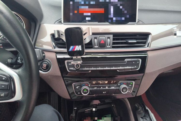 Used BMW X1 2018 sDrive18Li Luxury Model Audio And AC Panel