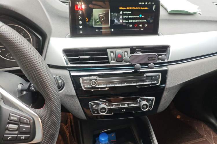 Used BMW X1 2018 sDrive20Li Leading Model Audio And AC Panel
