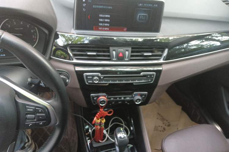 Used BMW X1 2018 xDrive20Li Luxury Edition Audio And AC Panel