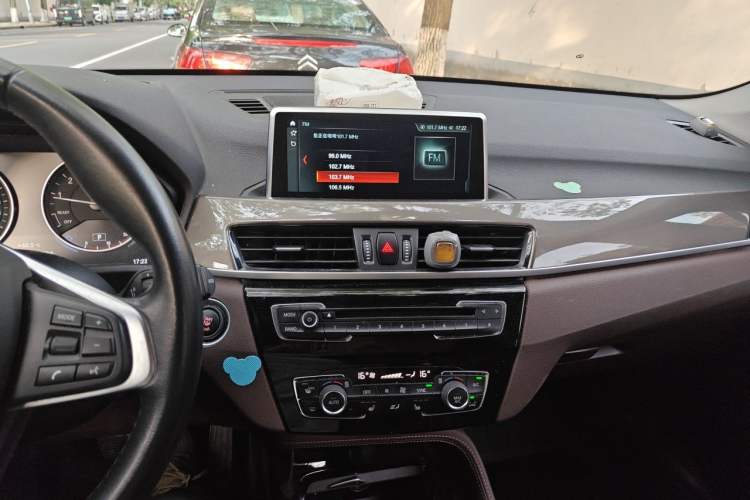 Used BMW X1 2018 xDrive20Li Luxury Model Audio And AC Panel