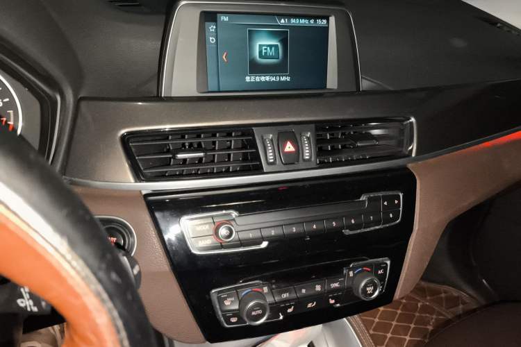 Used BMW X1 2018 sDrive18Li Luxury Model Audio And AC Panel