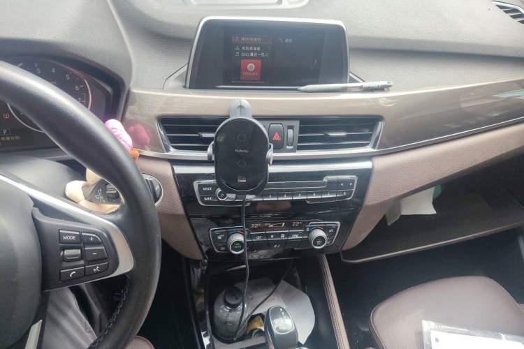 Used BMW X1 2018 sDrive18Li Luxury Model Audio And AC Panel