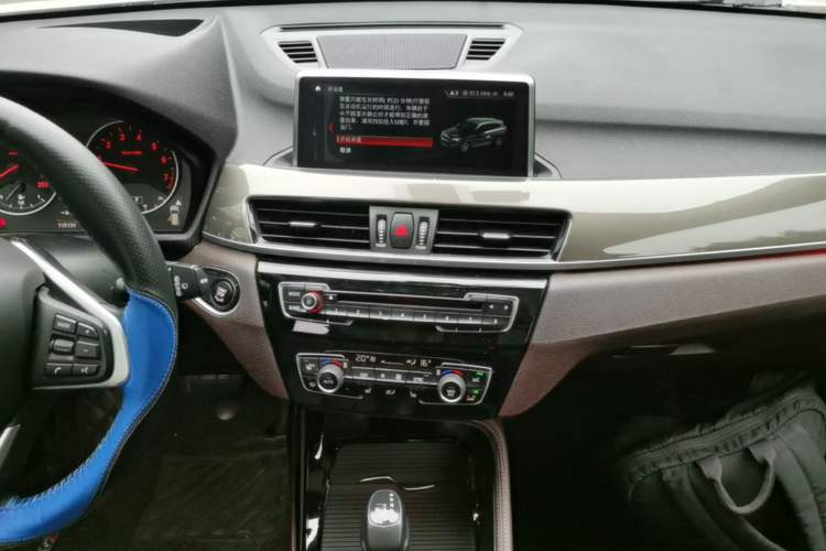 Used BMW X1 2018 xDrive20Li Luxury Model Audio And AC Panel