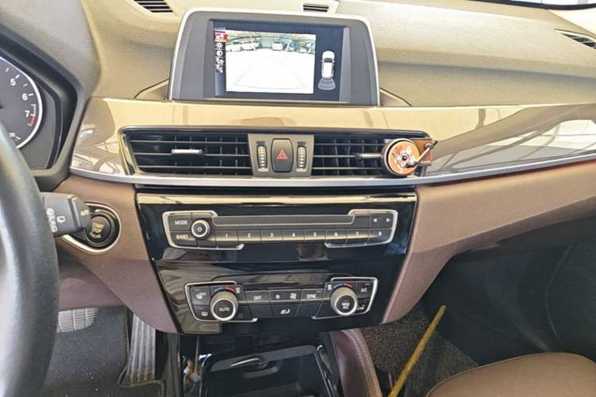 Used BMW X1 2018 sDrive18Li Luxury Model Audio And AC Panel