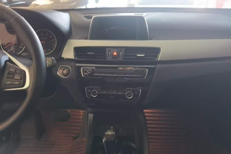 Used BMW X1 2018 sDrive20Li Leading Model Audio And AC Panel