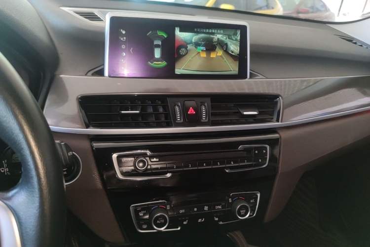 Used BMW X1 2018 xDrive20Li Luxury Model Audio And AC Panel