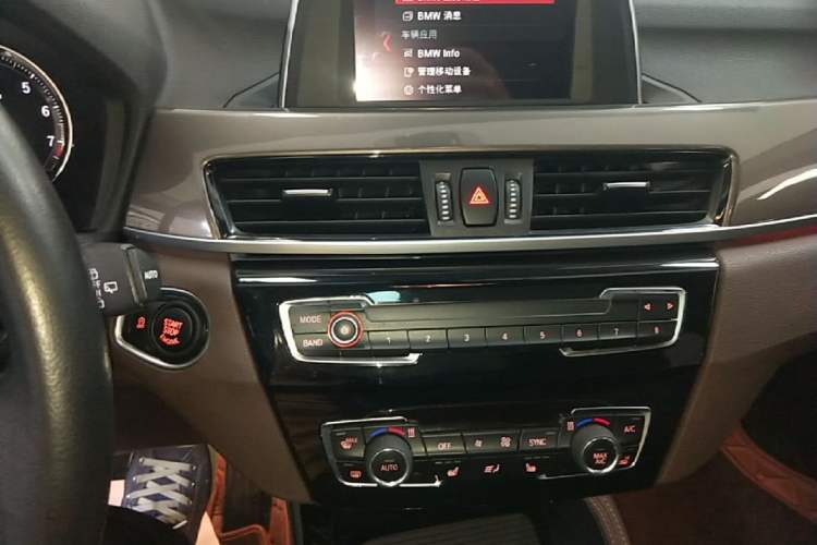 Used BMW X1 2018 sDrive18Li Luxury Model Audio And AC Panel