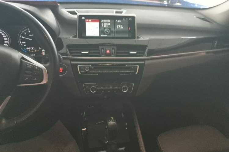 Used BMW X1 2018 xDrive20Li Luxury Model Audio And AC Panel