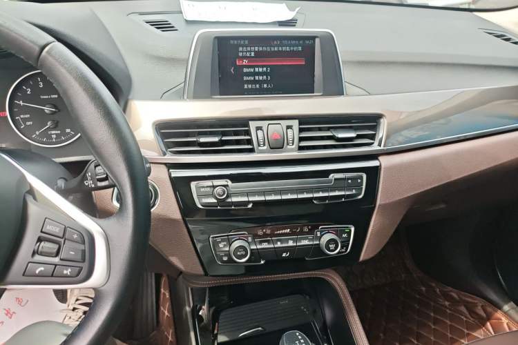 Used BMW X1 2018 sDrive18Li Luxury Model Audio And AC Panel