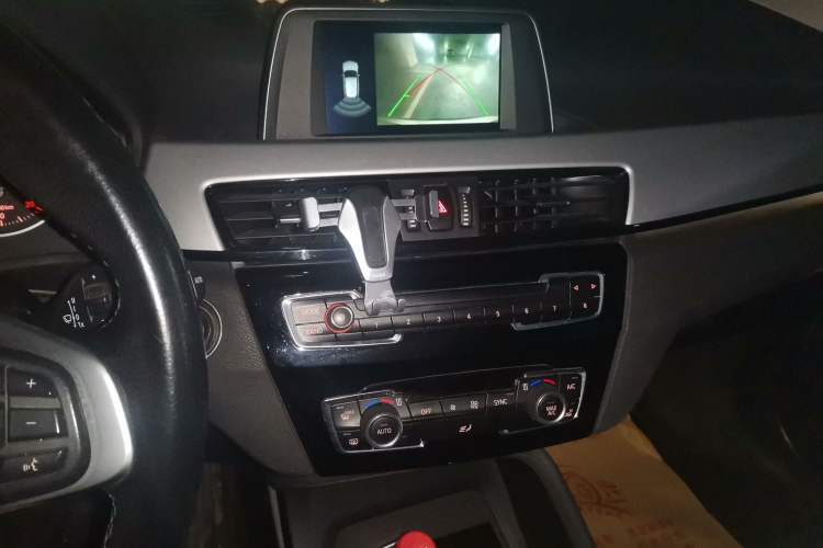 Used BMW X1 2018 sDrive20Li Leading Model Audio And AC Panel