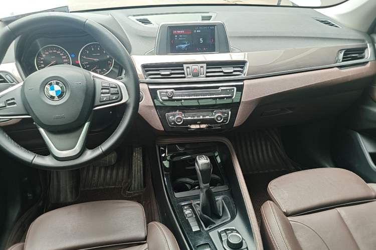 Used BMW X1 2018 sDrive18Li Luxury Model Audio And AC Panel