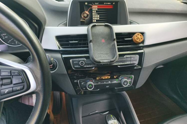 Used BMW X1 2018 sDrive20Li Leading Model Audio And AC Panel