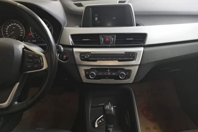 Used BMW X1 2018 sDrive18Li Fashion Model Audio And AC Panel