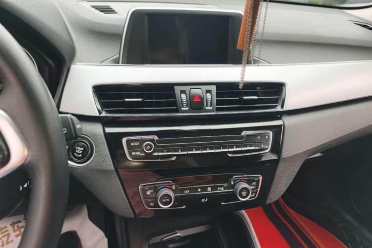 Used BMW X1 2018 sDrive20Li Leading Model Audio And AC Panel