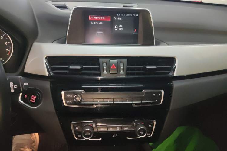 Used BMW X1 2018 sDrive20Li Leading Model Audio And AC Panel