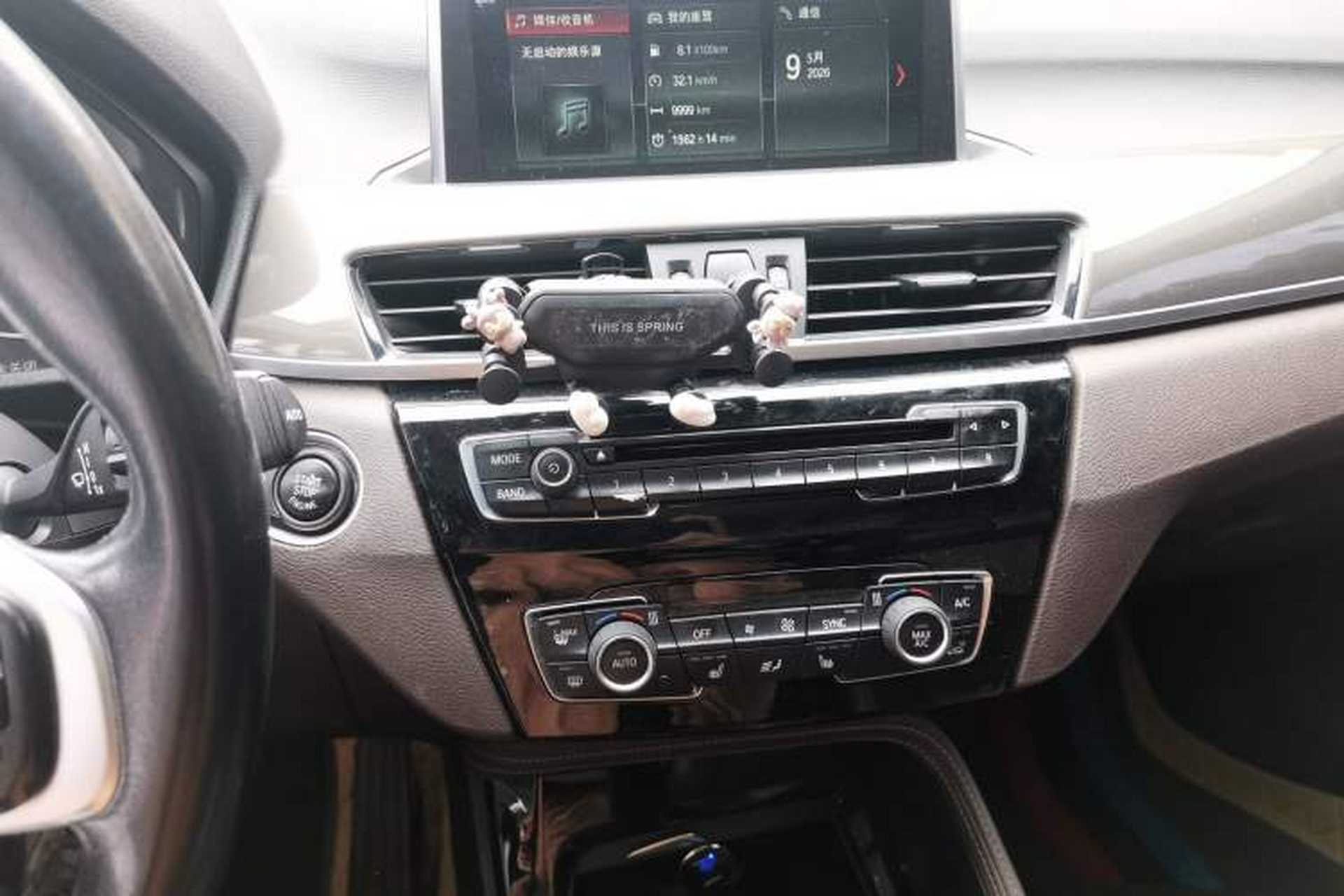 Used BMW X1 2018 xDrive20Li Luxury Model Audio And AC Panel