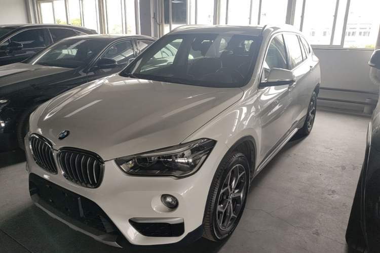 Used BMW X1 2018 sDrive18Li Luxury Model Guazi used car, China used car export, Used car for sale, Used cars, Cheapest cars for sale