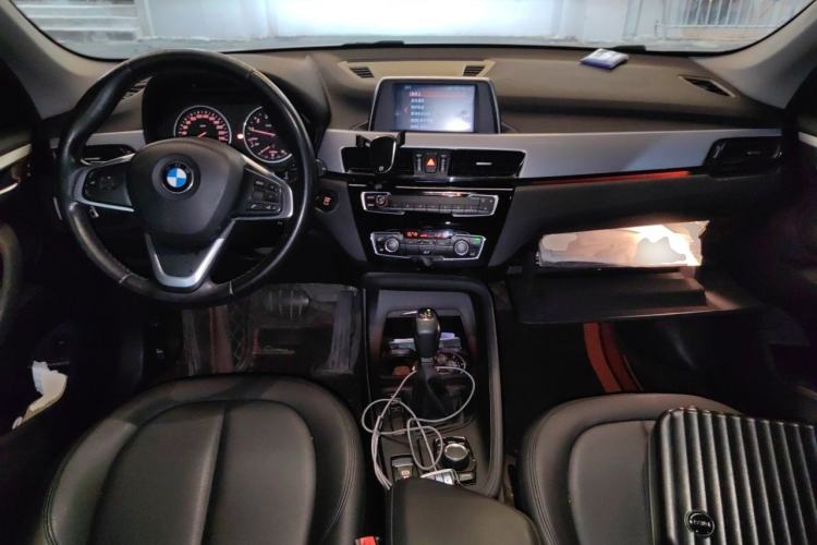 Used BMW X1 2018 sDrive20Li Leading Model Center Console