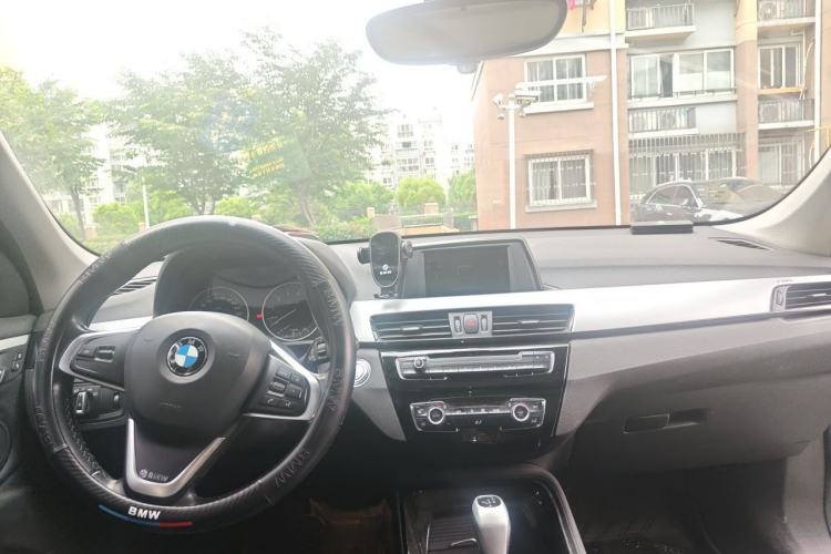 Used BMW X1 2018 sDrive20Li Leading Model Center Console
