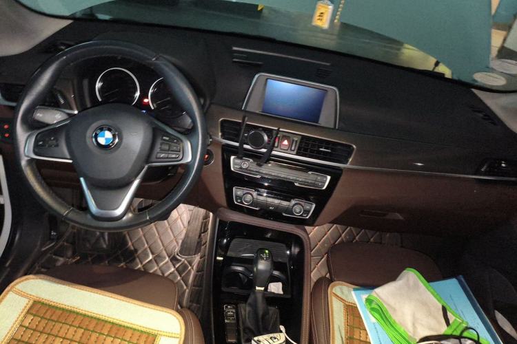 Used BMW X1 2018 sDrive18Li Luxury Model Center Console