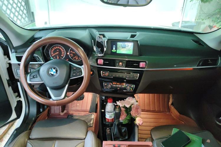 Used BMW X1 2018 sDrive18Li Luxury Model Center Console